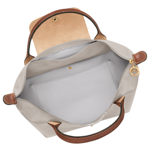 null , null - View 5 of  7