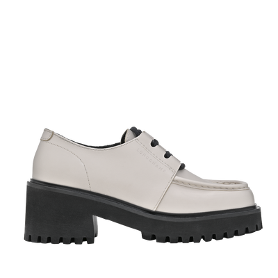 La Voyageuse Derby , Paper - Leather