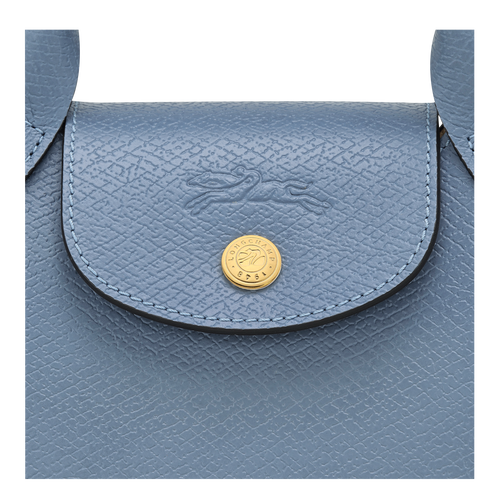 null , null - View 5 of  5