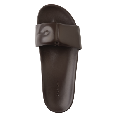 Roseau Mules, Ebony