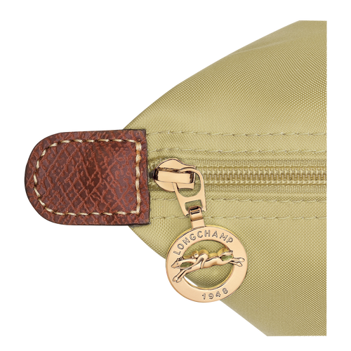 null , null - View 5 of  6