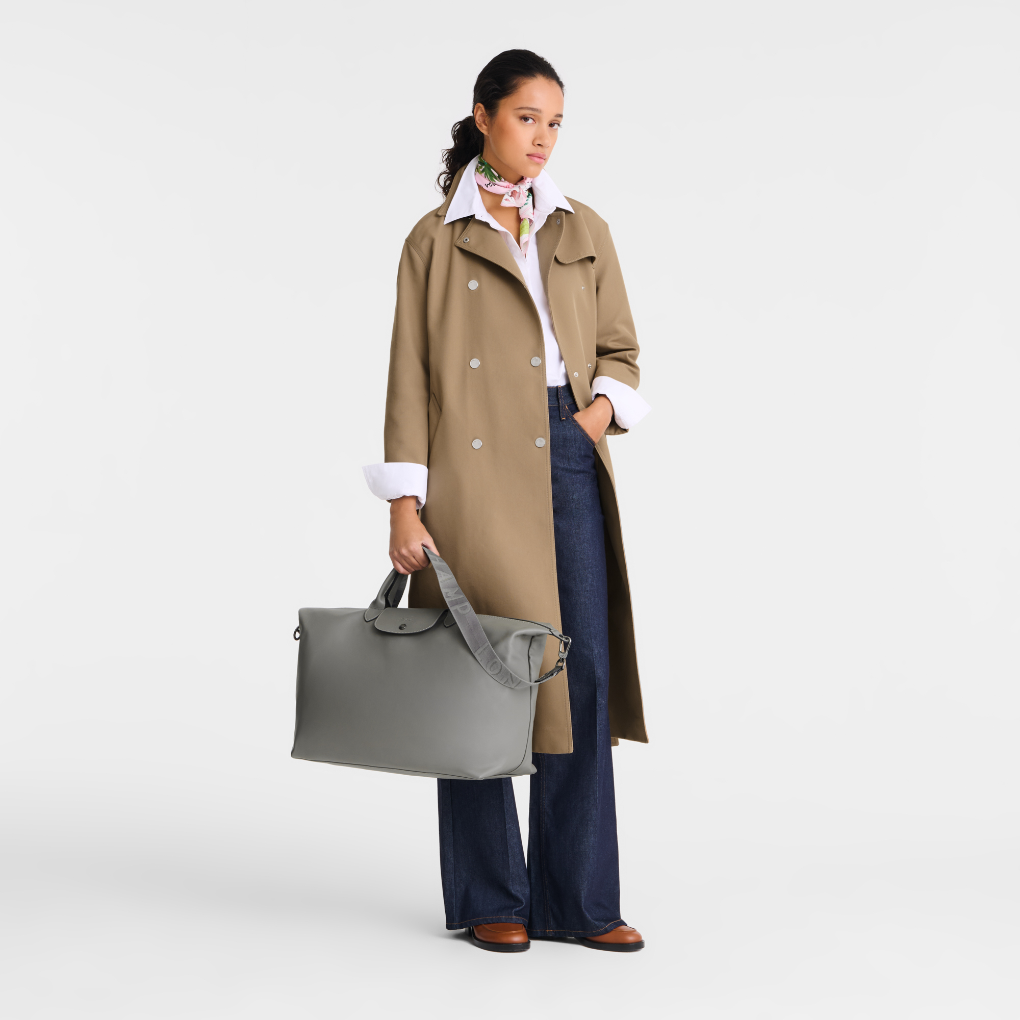 Travel bag L, Turtledove - View 2 of 
        6 - zoom in Le Pliage Xtra Travel bag L, Turtledove