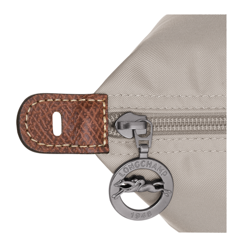 null , null - View 5 of  6