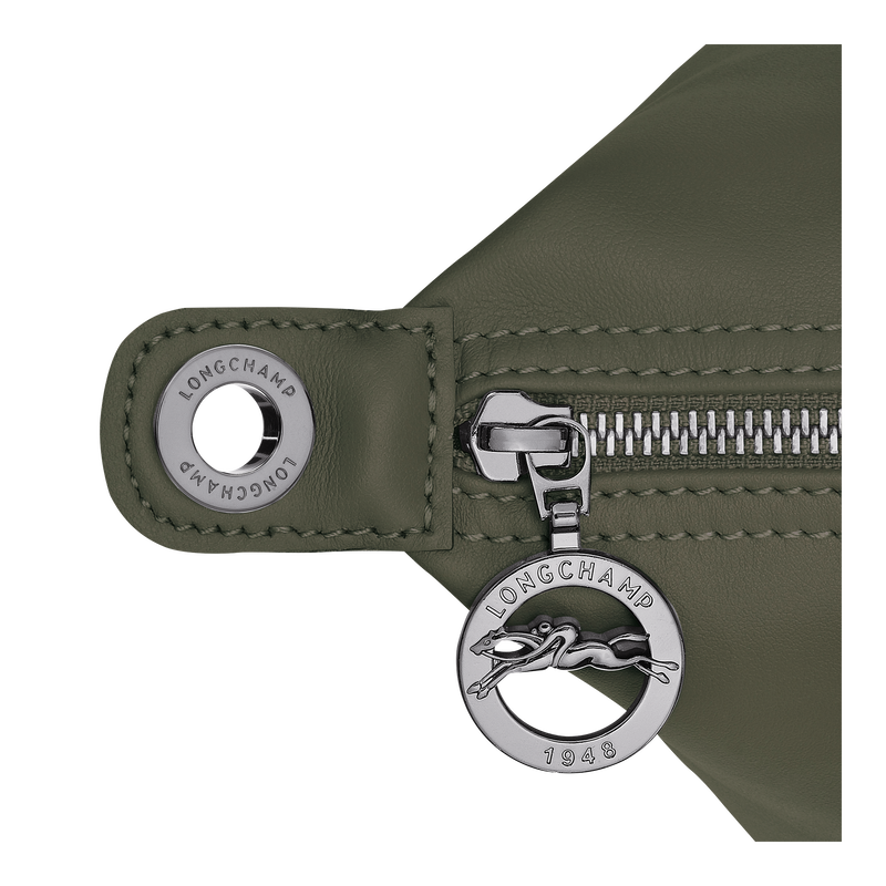 null , null  - View 6 of  6
