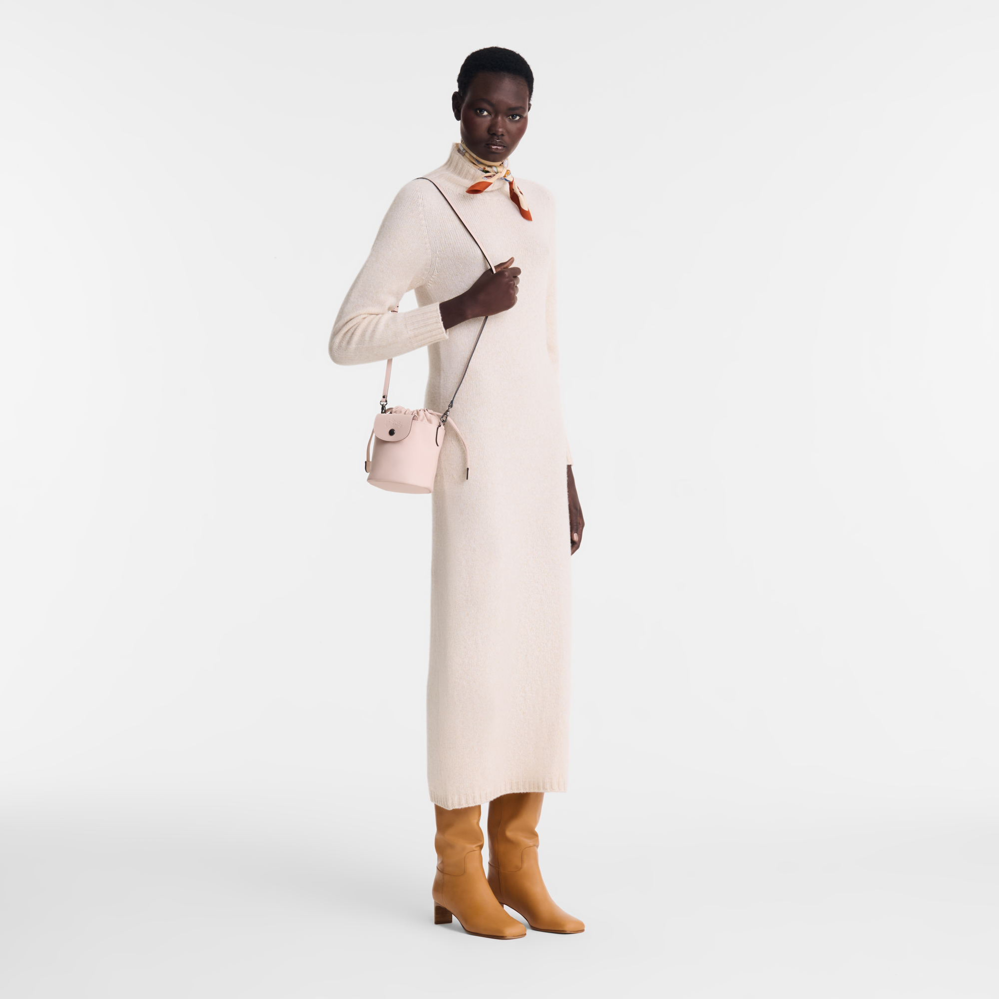 Bucket bag XS, Nude - View 2 of
5 - zoom in Le Pliage Xtra Bucket bag XS, Nude
