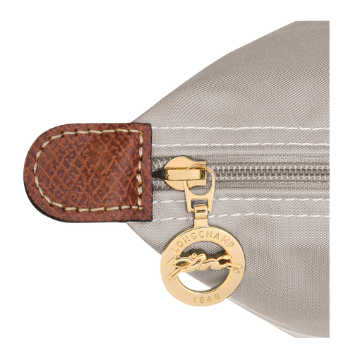 null , null - View 5 of  6