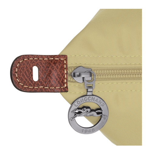 null , null - View 5 of  6