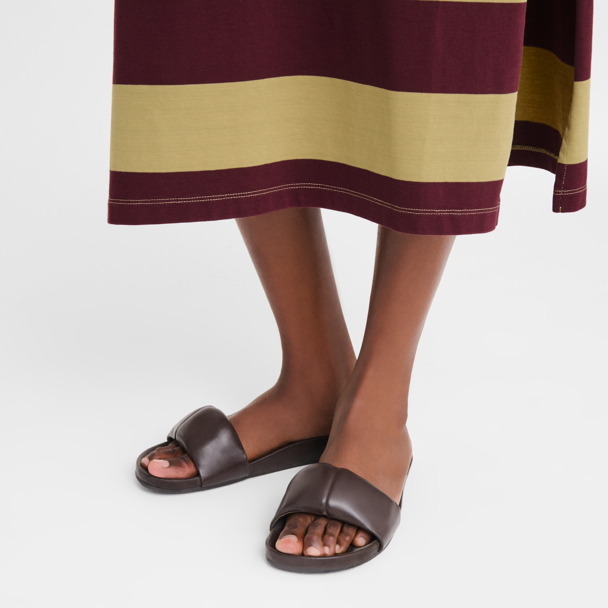 Roseau Mules, Ebony