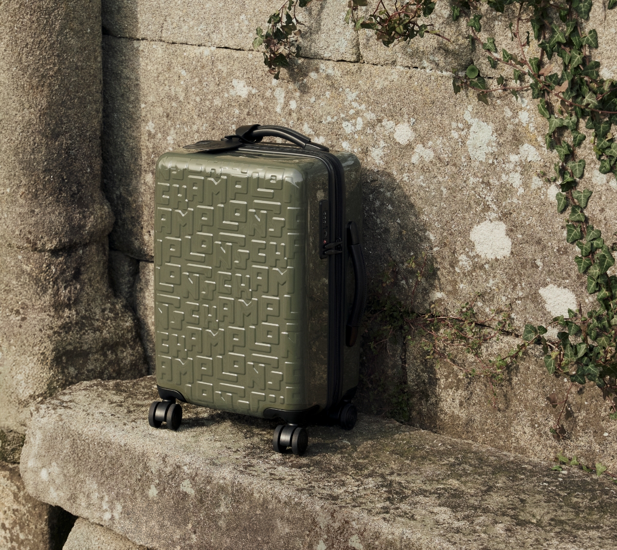 travel-suitcase-longchamp